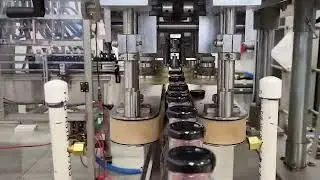 Precision Liquid Bottling with the Pressure Overflow Filler | Juicing Systems