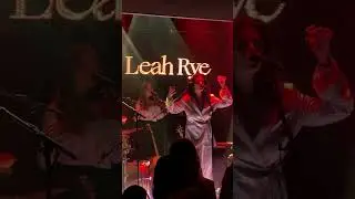 Leah Rye starting her tour in Patronaat Haarlem. #nieuweoogst