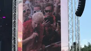Olavi Uusivirta & Eveliina -Heikki Paasosen polttarit - Helppo olla onnellinen - Ruisrock 8.7.2023.