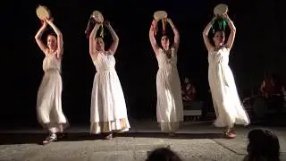 Braga Romana   dança com Ágape com grupo musical Dorahoag