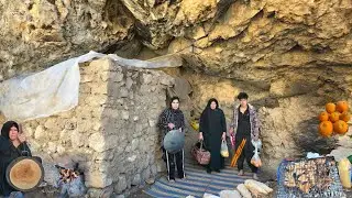 Cave life in the mountains 🏔️🔥 | Traditional bread baking on fire by a nomadic woman 🫓👩&zwj;🌾