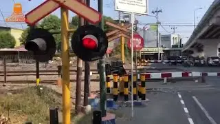 RAILWAY CROSSING INDONESIA - Yogyakarta City - Indonesia trains