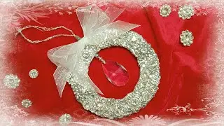 Sparkly Wreath Ornament with Beebeecraft