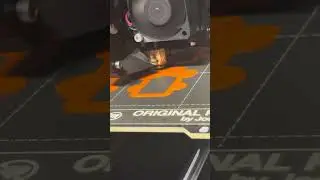 Test printing an array of Jeep Ducks #Prusa