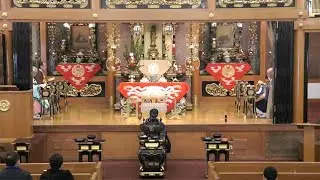 Higashi Honganji Buddhist Temple's Shusho-e (New Year's Day Service)