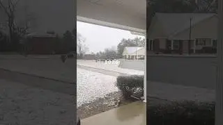 It RARELY snows here❄️🌨️⛄️🙏🏾 #snow #wintermorning #morningroutine