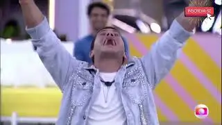 Arthur comemora a perman&ecirc;ncia no BBB 22