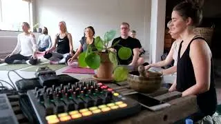 OMBIENCE - Yoga and Live Electronic Music