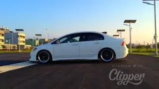 Mic's daily driven Civic 8th FD1