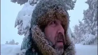 SURVIVED A SNOWSTORM IN A WARM CABIN OUTSIDE IT WAS SNOWING #solocamping #uscamping #campinglife
