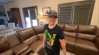 Kid Temper Tantrum Smashes The TV With The Baseball Bat Reverse