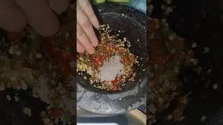 How I make my spicy salt 🤤🤤 #deliciousfood #voiceeffects #food #yummyfood #yummy #shorts #short