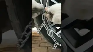life hacks makes car wheels run on snow #snow #lifehacks #fyp #shorts