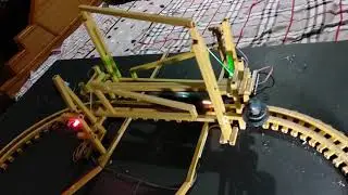 Mechanical train gate open close...no sensors used.....pure mechanical