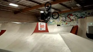 Colony BMX - Jackie Straiton in California