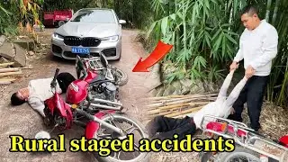 A young man on a motorcycle fell off the road and was kicked away by a heartless young man.