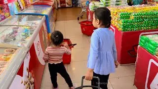 Kakak Safa & Dede Zivana Beli Jajanan lagi 