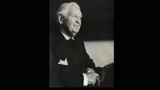 Mihail Sadoveanu recit&acirc;nd sonetul &bdquo;Veneția&rdquo; de Mihai Eminescu