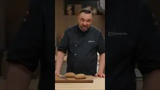 H&ouml;rt ihr das? 🔊 Die Kruste ist perfekt! @dietmarkappl kombiniert Kleie und Sesam f&uuml;r...
