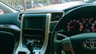 vellfire dashboard and interior