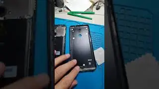 แกะดู Wiko View XL