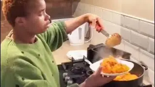 Cooking yam 🍠 porridge for dinner 