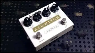 Red Witch Fuzz God - послушай его в миксе!