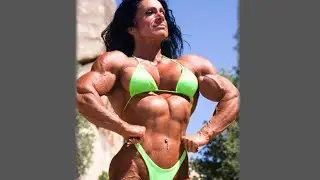 The First American Genetic&nbsp; Female Bodybuilder ! Debbie Bramwell Muscle Growth