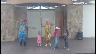 Working like Kids animator in the rich resort. We do particular party also.