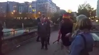 Dederon Fashion Show - Einheitstour im Schr&ouml;der Reisen Comedy Bus Berlin