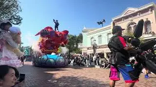 Disneyland Parade @family time