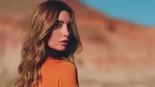 Anas Otman Ft MerOne  Music - Moon love