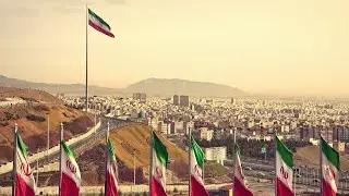 Two earthquakes strike Iran close to nuclear plant