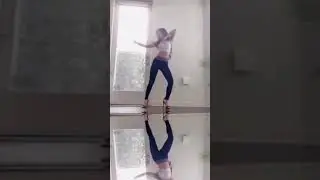 Heyoon Jeong dancing to 'Yo x Ti, Tu x Mi' by ROSAL&Iacute;A & Ozuna