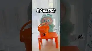 Serenity gets the boo bucket toy #lilmcdonalds #boobucket #happymealtoy #labubu #bigintoenergy