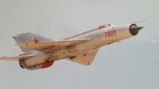 MiG-21 Russian Fighter Flybys by NASA Astronaut Charlie Precourt