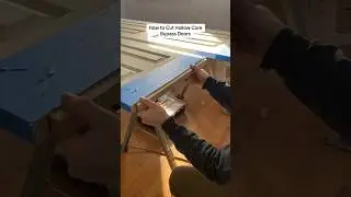 Как правильно вырезать пустотелые двери #сделайсам #строительство #как #вырезать #двери #шагзашаг...