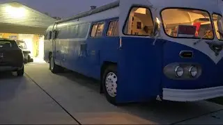 Flxible Clipper Motorhome Tour 1947 года: винтажная «сухопутная яхта» в научно-фантастическом сти...