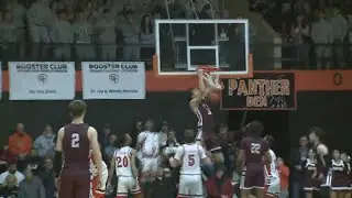 Watch this Moline basketball player dunk in game against United Township