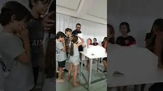 Torta na cara do anivers&aacute;rio do Dani