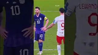 messi ignores Lewandowski... #football