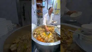 King of Siri Paye in Lahore | Mutton Legs and Heads 🐑 Haneef Siri Paye