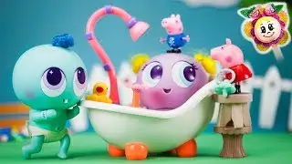 PEPPA PIG Y LA RUTINA DE BAÑO DE SUS KSI MERITOS BEBE! MENUDITITA TIENE UNA SORPRESA EN EL PAÑAL