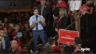 Justin Trudeau holds final campaign rally in Victoria