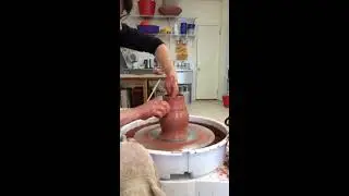 Demonstration: how to throw a classic vase shape - yonkerspottery.com