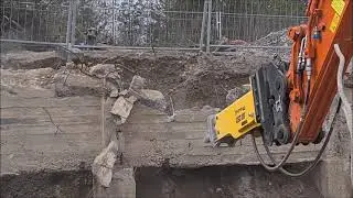 Piikki SB50 breaker Hollola wall breaking Гидромолот Marteau hydraulique Hydraulhammare Martillo