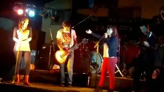 The Ocean - What&acute;s up(4 non blondes) Club Jorge Newbery (Fcio. Varela 16/3/13)