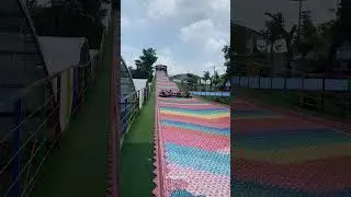 naik rainbow slide barengan #sebani  #seluncuranwarnawarni #pelanpelanpaksopir