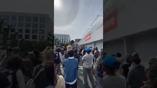 Supreme LA Fire Relief Box Logo In-Store Vlog Pick Up
