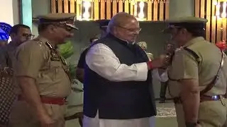 Governor presents President's police gallantry awards